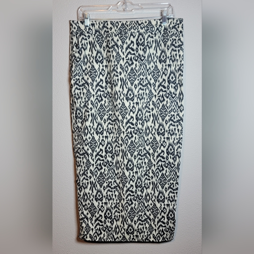 Ripskirt Hawaii Black and White Midi Skirt - Patterned Pencil Style